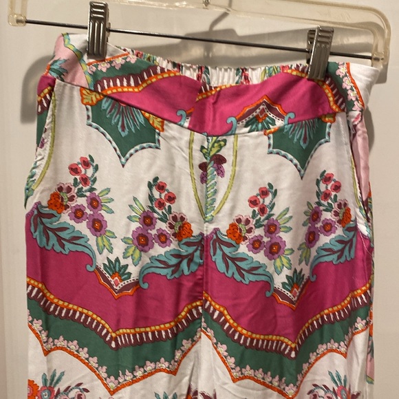 Rachel Zoe Wide Leg Pants.  Bright Pink/Orange/Green/White Flower Pattern.  XS - Picture 2 of 10